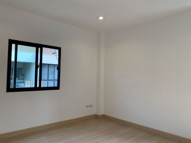 For sale at the symphony Nawamin163