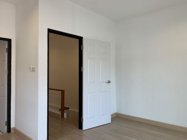 For sale at the symphony Nawamin163