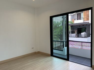 For sale at the symphony Nawamin163