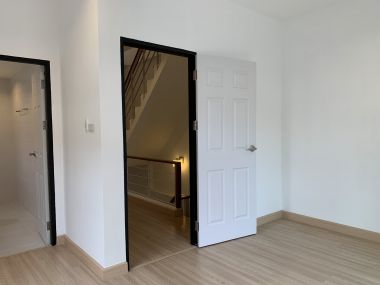 For sale at the symphony Nawamin163