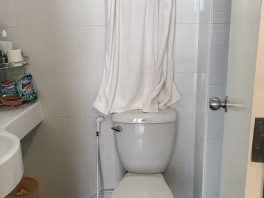 Sale n leasing condo Nida-Seri Thai near BTS