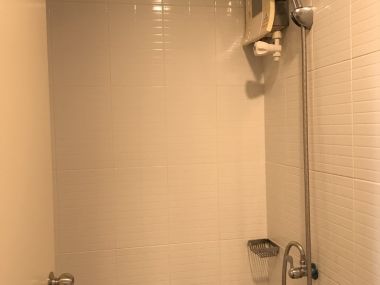 Sale n leasing condo Nida-Seri Thai near BTS