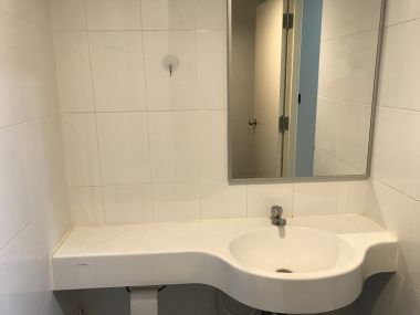 Sale n leasing condo Nida-Seri Thai near BTS