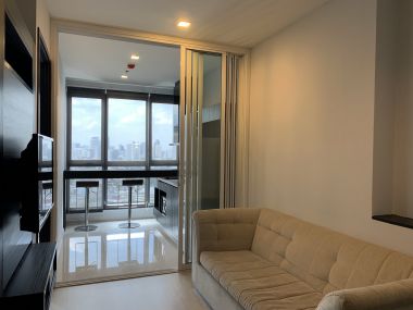 **ลดพิเศษ** ปล่อยเช่า! Rhythm Sukhumvit 44/1 ในราคาเพียง 16, 000บาท/เดือน (ต่อรองราคาได้) 1 ห้องนอน 1 ห้องน้ำ 35ตรม. ชั้นสูง ใกล้ BTS พระโขนง เฟอร์นิเจอร์ครบพร้อมเข้าอยู่