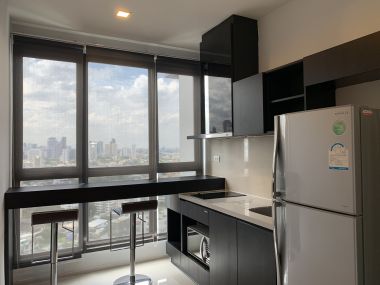 **ลดพิเศษ** ปล่อยเช่า! Rhythm Sukhumvit 44/1 ในราคาเพียง 16, 000บาท/เดือน (ต่อรองราคาได้) 1 ห้องนอน 1 ห้องน้ำ 35ตรม. ชั้นสูง ใกล้ BTS พระโขนง เฟอร์นิเจอร์ครบพร้อมเข้าอยู่