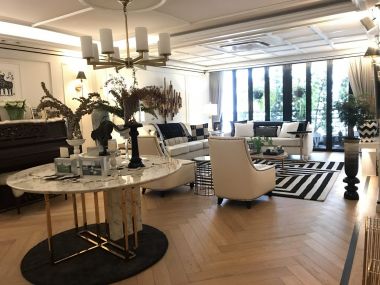 ขายคอนโดหรูใจกลางกรุงห้องกว้างมากราคาสุดคุ้ม!!!!!! ที่ Mahogany Tower Sukhumvit 24  ขาย 37,000,000 บาท (ค่าโอนคนละครึ่ง) 3 ห้องนอน 3 ห้องน้ำ 310 ตรม ใกล้ BTS พร้อมพงษ์ เฟอร์นิเจอร์ครบพร้อมเข้าอยู่ (ราคาต่อรองได้) (PROP000201)
