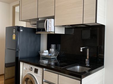 **Hot Deal** For rent! ! ! at PARK 24 2 Bedroom 1 Bathroom 40, 000THB/month Fully furnished