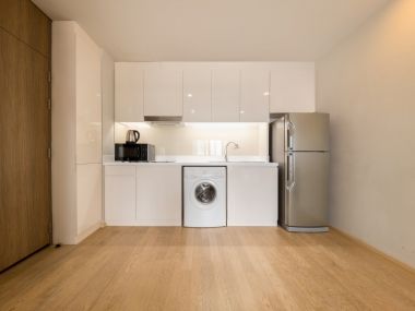 [เจ้าของ ให้เช่าเอง] คอนโด โนเบิล รีไฟน์ รีโนเวทใหม่ ห้องหัวมุม เฟอร์นิเจอร์ครบ ห่างจากสถานีรถไฟฟ้า 150 เมตร