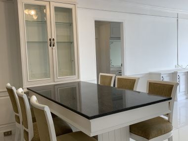 Condo for rent and for sale at Crystal Garden Sukhumvit Soi 4 size 220 sqm. 4 Bedroom 4 Bathroom rent 65,000THB/month sell 25M Fully furnished (can negotiate)