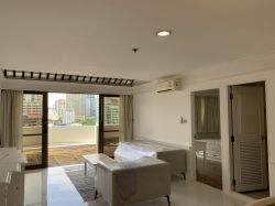 Condo for rent and for sale at Crystal Garden Sukhumvit Soi 4 size 220 sqm. 4 Bedroom 4 Bathroom rent 65,000THB/month sell 25M Fully furnished (can negotiate)