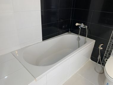 Condo for rent and for sale at Crystal Garden Sukhumvit Soi 4 size 220 sqm. 4 Bedroom 4 Bathroom rent 65,000THB/month sell 25M Fully furnished (can negotiate)