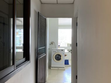 Condo for rent and for sale at Crystal Garden Sukhumvit Soi 4 size 220 sqm. 4 Bedroom 4 Bathroom rent 65,000THB/month sell 25M Fully furnished (can negotiate)