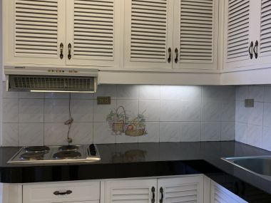 Condo for rent and for sale at Crystal Garden Sukhumvit Soi 4 size 220 sqm. 4 Bedroom 4 Bathroom rent 65,000THB/month sell 25M Fully furnished (can negotiate)