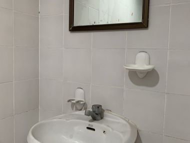 Condo for rent and for sale at Crystal Garden Sukhumvit Soi 4 size 220 sqm. 4 Bedroom 4 Bathroom rent 65,000THB/month sell 25M Fully furnished (can negotiate)