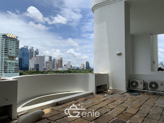 Condo for rent and for sale at Crystal Garden Sukhumvit Soi 4 size 220 sqm. 4 Bedroom 4 Bathroom rent 65,000THB/month sell 25M Fully furnished (can negotiate)