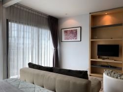 For rent at Noble Remix Floor 10th 1 Bedroom 1 Bathroom 45 sqm. 30,000 THB/Month Fully furnished