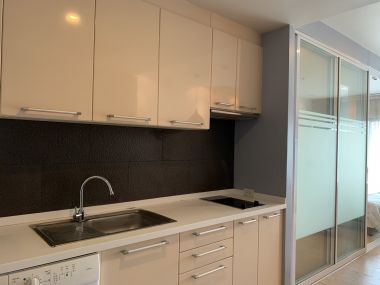 For rent at Noble Remix Floor 10th 1 Bedroom 1 Bathroom 45 sqm. 30,000 THB/Month Fully furnished