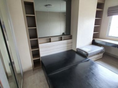 New Fully Renovated S.V. City Condo for Sales 2 Bedrooms 75 Sqm. River View