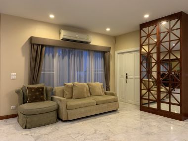 House for sale, luxury house, Laddarom Elegance, Kaset Nawamin, The owner takes good care of the house.