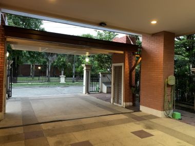 House for sale, luxury house, Laddarom Elegance, Kaset Nawamin, The owner takes good care of the house.