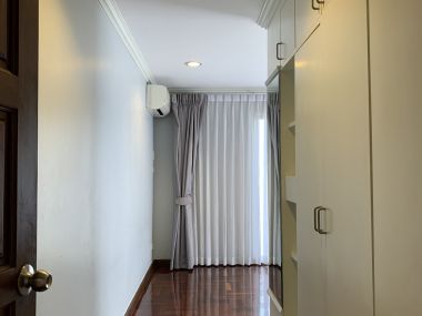 For rent!!! at Richmond Palace 3 Bedroom 3 Bathroom 60, 000THB/month Fully furnished