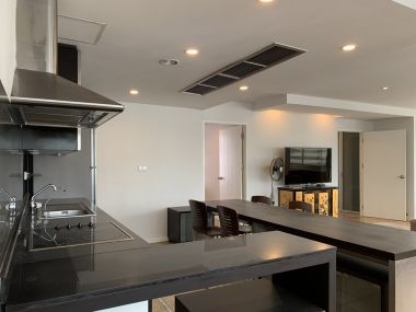 Asoke Place Condo 133.85 m2