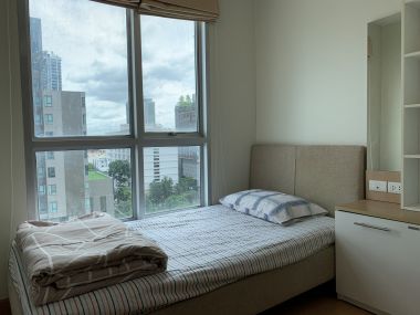 ให้เช่า!!! Life @ Ratchada - Huay Kwang 2 ห้องนอน มีอ่างอาบน้ำ 65ตรม ใกล้ MRT ห้วยขวาง เพียง 25, 000บาท/เดือน เฟอร์นิเจอร์ครบพร้อมเข้าอยู่ (ราคาต่อรองได้)