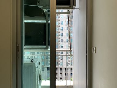 ให้เช่า!!! Life @ Ratchada - Huay Kwang 2 ห้องนอน มีอ่างอาบน้ำ 65ตรม ใกล้ MRT ห้วยขวาง เพียง 25, 000บาท/เดือน เฟอร์นิเจอร์ครบพร้อมเข้าอยู่ (ราคาต่อรองได้)