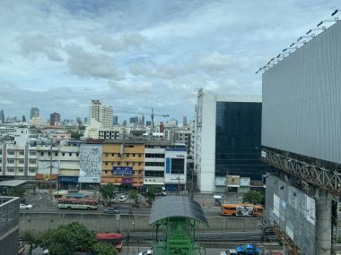 ให้เช่า!!! Life @ Ratchada - Huay Kwang 2 ห้องนอน มีอ่างอาบน้ำ 65ตรม ใกล้ MRT ห้วยขวาง เพียง 25, 000บาท/เดือน เฟอร์นิเจอร์ครบพร้อมเข้าอยู่ (ราคาต่อรองได้)