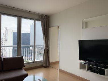 ให้เช่า!!! Life @ Ratchada - Huay Kwang 2 ห้องนอน มีอ่างอาบน้ำ 65ตรม ใกล้ MRT ห้วยขวาง เพียง 25, 000บาท/เดือน เฟอร์นิเจอร์ครบพร้อมเข้าอยู่ (ราคาต่อรองได้)