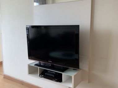 ให้เช่า!!! Life @ Ratchada - Huay Kwang 2 ห้องนอน มีอ่างอาบน้ำ 65ตรม ใกล้ MRT ห้วยขวาง เพียง 25, 000บาท/เดือน เฟอร์นิเจอร์ครบพร้อมเข้าอยู่ (ราคาต่อรองได้)