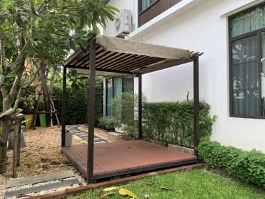 ** ขายด่วน/ปล่อยเช่า! ** บ้านเดี่ยว 2 ชั้น หมู่บ้านมัณฑนา อ่อนนุช-วงแหวน 4 เพียง 50,000 บาท/เดือน ขาย 8,170,000 บาท รวมทุกอย่างแล้ว ติดถนนกาญจนาภิเษก เนื้อที่ 60.6ตารางวา 165 ตารางเมตร 3 ห้องนอน 3 ห้องน้ำ มีคนทำสวน ฉีดปลวก เฟอร์นิเจอร์ครบพร้อมเข้าอยู่