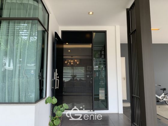 ** Super Deal! ** For sale/Rent at Manthana Onnut – Wongwaen 4 3 beds 3 baths Sale 8,170,000THB / Rent 50,000 THB/Month