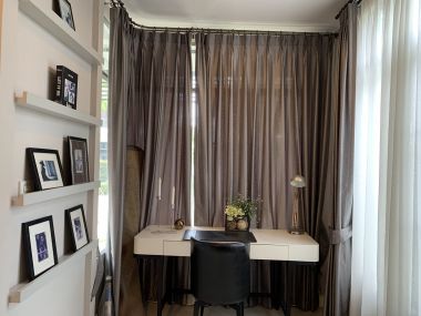 ** ขายด่วน/ปล่อยเช่า! ** บ้านเดี่ยว 2 ชั้น หมู่บ้านมัณฑนา อ่อนนุช-วงแหวน 4 เพียง 50,000 บาท/เดือน ขาย 8,170,000 บาท รวมทุกอย่างแล้ว ติดถนนกาญจนาภิเษก เนื้อที่ 60.6ตารางวา 165 ตารางเมตร 3 ห้องนอน 3 ห้องน้ำ มีคนทำสวน ฉีดปลวก เฟอร์นิเจอร์ครบพร้อมเข้าอยู่