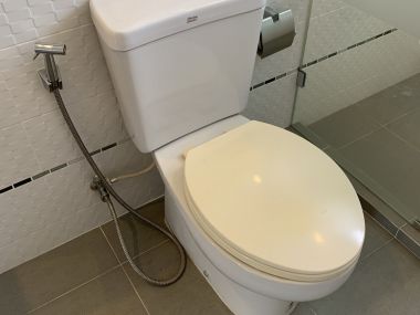 ** ขายด่วน/ปล่อยเช่า! ** บ้านเดี่ยว 2 ชั้น หมู่บ้านมัณฑนา อ่อนนุช-วงแหวน 4 เพียง 50,000 บาท/เดือน ขาย 8,170,000 บาท รวมทุกอย่างแล้ว ติดถนนกาญจนาภิเษก เนื้อที่ 60.6ตารางวา 165 ตารางเมตร 3 ห้องนอน 3 ห้องน้ำ มีคนทำสวน ฉีดปลวก เฟอร์นิเจอร์ครบพร้อมเข้าอยู่