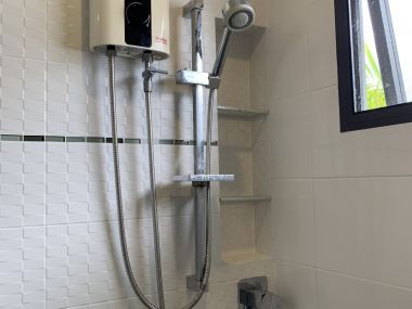 ** ขายด่วน/ปล่อยเช่า! ** บ้านเดี่ยว 2 ชั้น หมู่บ้านมัณฑนา อ่อนนุช-วงแหวน 4 เพียง 50,000 บาท/เดือน ขาย 8,170,000 บาท รวมทุกอย่างแล้ว ติดถนนกาญจนาภิเษก เนื้อที่ 60.6ตารางวา 165 ตารางเมตร 3 ห้องนอน 3 ห้องน้ำ มีคนทำสวน ฉีดปลวก เฟอร์นิเจอร์ครบพร้อมเข้าอยู่