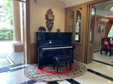 House and office warehouse