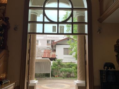 House and office warehouse