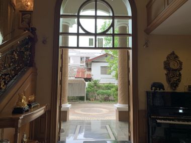 House and office warehouse