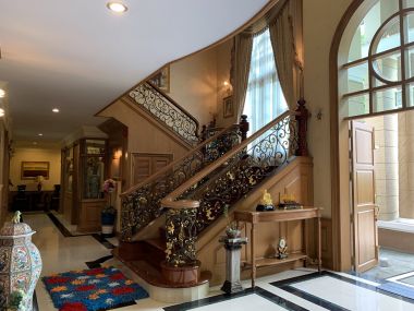 House and office warehouse