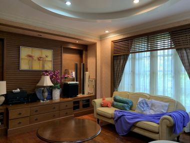 House and office warehouse