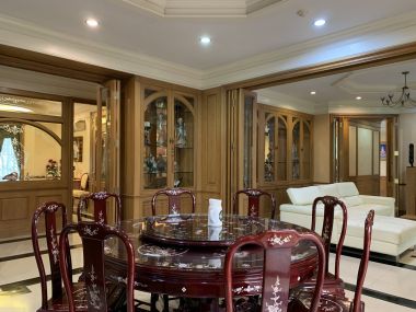 House and office warehouse