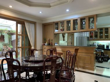 House and office warehouse