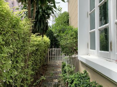 House and office warehouse