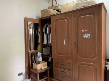 House and office warehouse