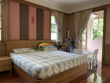 House and office warehouse