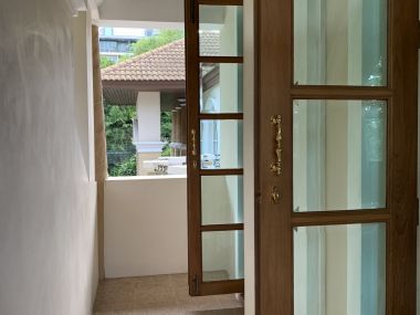 House and office warehouse