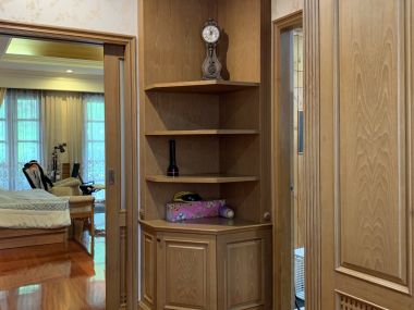 House and office warehouse