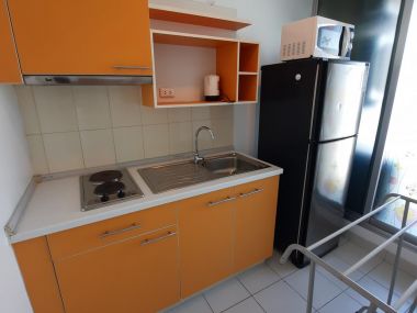ปล่อยเช่า! Life@ Sukhumvit 65 ในราคาเพียง 14,000บาท/เดือน 1 ห้องนอน 1 ห้องน้ำ 32ตรม. ใกล้ BTS พระโขนง เฟอร์นิเจอร์ครบพร้อมเข้าอยู่ (ราคาต่อรองได้) PROP000205