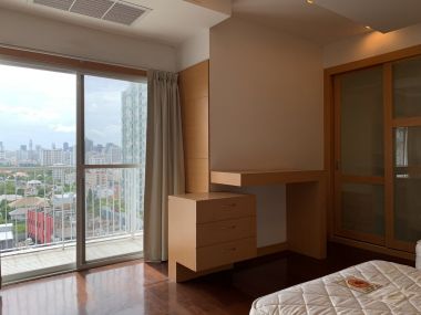 For rant at Noble Ora size 140 sqm. 2 Bedroom 2 Bathroom 60,000THB/month Fully furnished